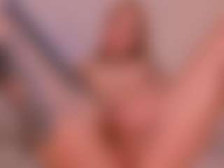 Live cam show with MollySunders - Thong on mypornchat.com