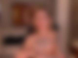 Live cam show with MollySunders - Blonde Hair on Gym Cam Girls