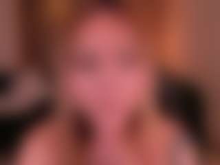 Live cam show with MollySunders - Tease Blonde Hair on Hubzter Live