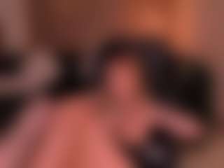 Live cam show with MollySunders - Bedroom Blonde Hair on Soda Cam