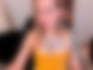 Live cam show with MollySunders - Blonde Hair on Hubzter Live