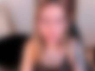 Live cam show with MollySunders - Handjob on Camsoda