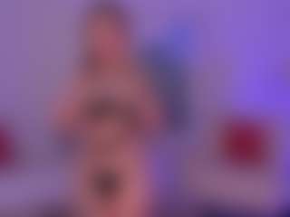 Live cam show with MollySunders - Blonde Hair on Camsoda