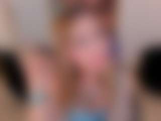 Live cam show with MollySunders - Thong on CamClone