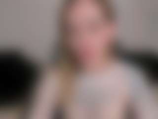 Live cam show with MollySunders - Blonde Hair Fetish on Camsoda