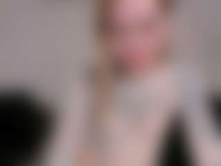Live cam show with MollySunders - Fetish on CamClone