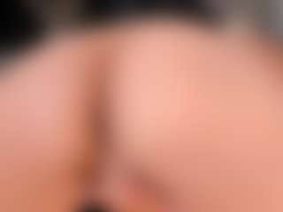 Live cam show with MollySunders - Blonde Hair Small Tits on Dolls Live
