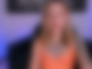 Live cam show with MollySunders - Blonde Hair on Milf Play