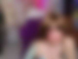 Live cam show with Saramoon97 - Flashing on eurowanks.com