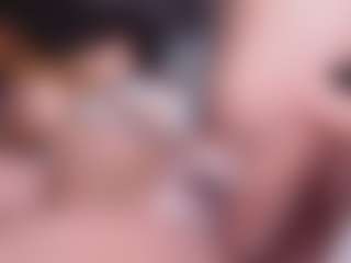 Live cam show with Squirtdoll - Amateur on milfzrlive.com