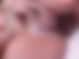 Live cam show with Squirtdoll - Black on fuklive.com