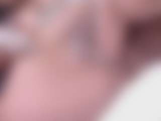 Squirtdoll's Live Sex Cam Show