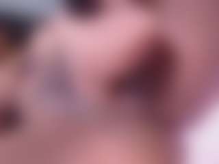 Live cam show with Squirtdoll - Public Black on camtv