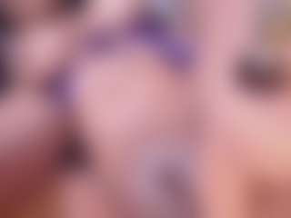 Live cam show with Squirtdoll - Public on luckytryst.com