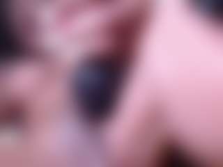 Seks show na żywo z Squirtdoll