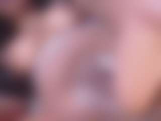 Seks show na żywo z Squirtdoll