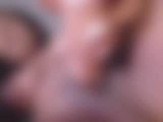 Live cam show with Squirtdoll - Solo on liverealitysex.com