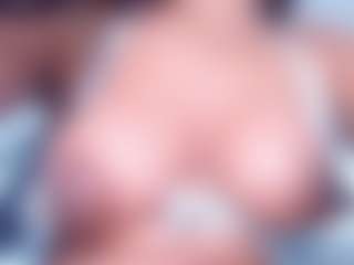 Squirtdoll's Live Sex Cam Show