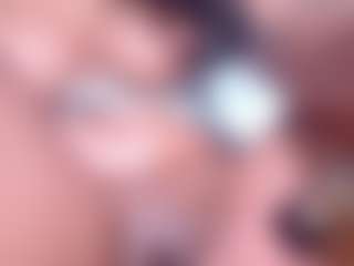 Live cam show with Squirtdoll - Black Amateur on justonemore.cc
