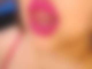 Live cam show with YourBustyKatty - Mature on Fling VIP Chat