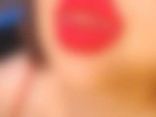 Live-sekscamshow van YourBustyKatty