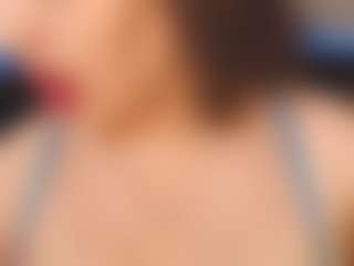 Live cam show with YourBustyKatty - Petite MILF on AdultVida.com