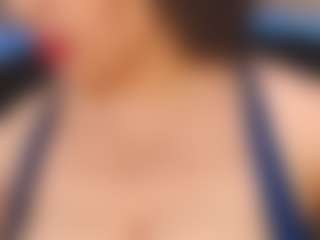YourBustyKatty MILF webcam performer live streaming