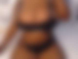 aurora's Live Sex Cam Show