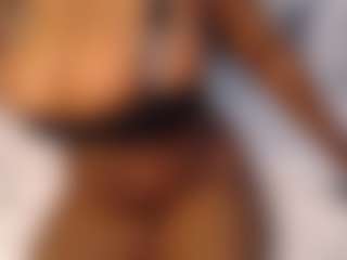 aurora's Live Sex Cam Show