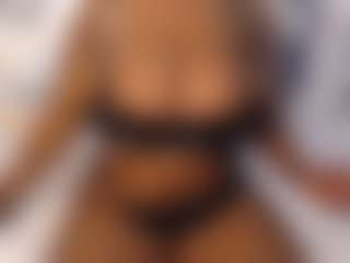 aurora's Live Sex Cam Show
