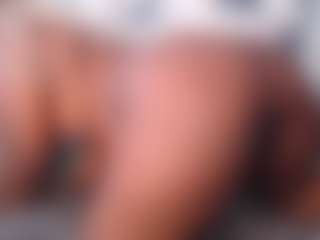 aurora's Live Sex Cam Show