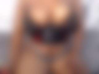 aurora's Live Sex Cam Show