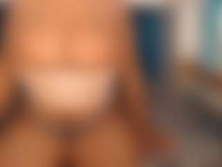 aurora's Live Sex Cam Show