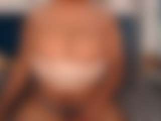 aurora's Live Sex Cam Show