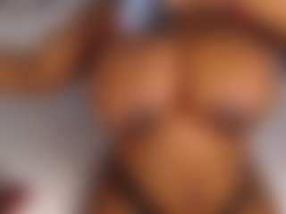 aurora's Live Sex Cam Show