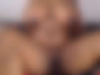 aurora's Live Sex Cam Show