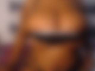 aurora's Live Sex Cam Show
