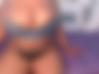 aurora's Live Sex Cam Show