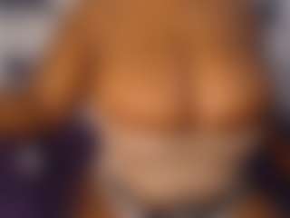 aurora's Live Sex Cam Show