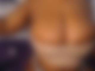 aurora's Live Sex Cam Show