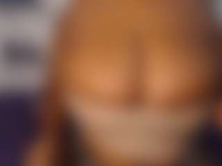 aurora's Live Sex Cam Show