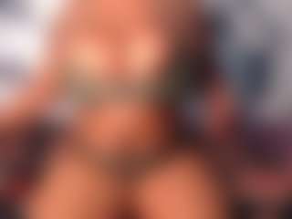 aurora's Live Sex Cam Show