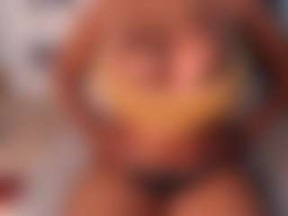 Live cam show with aurora - BBW Ebony on CamwithHer