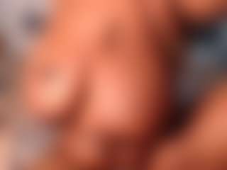 aurora's Live Sex Cam Show