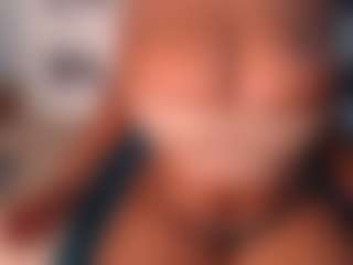 aurora's Live Sex Cam Show