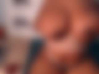 aurora's Live Sex Cam Show