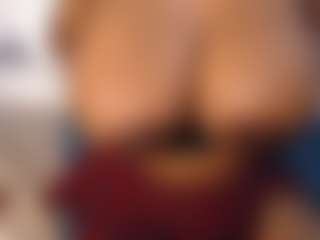 aurora's Live Sex Cam Show