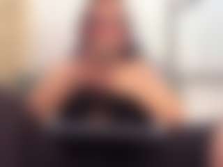 Live cam show with MadiieBlosom - Dirty Talk on Camiplay Live