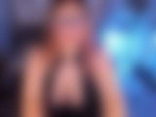 Live cam show with MadiieBlosom - Dirty Talk on eurowanks.com