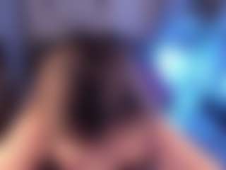 Live cam show with MadiieBlosom - Facial Piercings on thefappeningchat.com